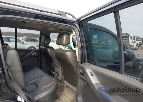 2005 Nissan Pathfinder Se Off-Road z USA, uszkodzony, nr VIN 5N1AR18W85C733259